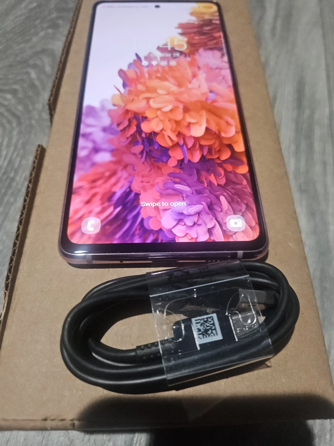 Samsung Galaxy S20 FE 5G 128GB Unlocked - photo 2