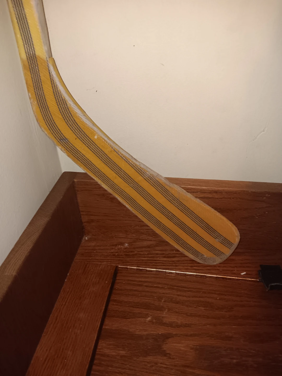 Bauer 400 Hockey Pants & Easton Shin Guards - photo 4