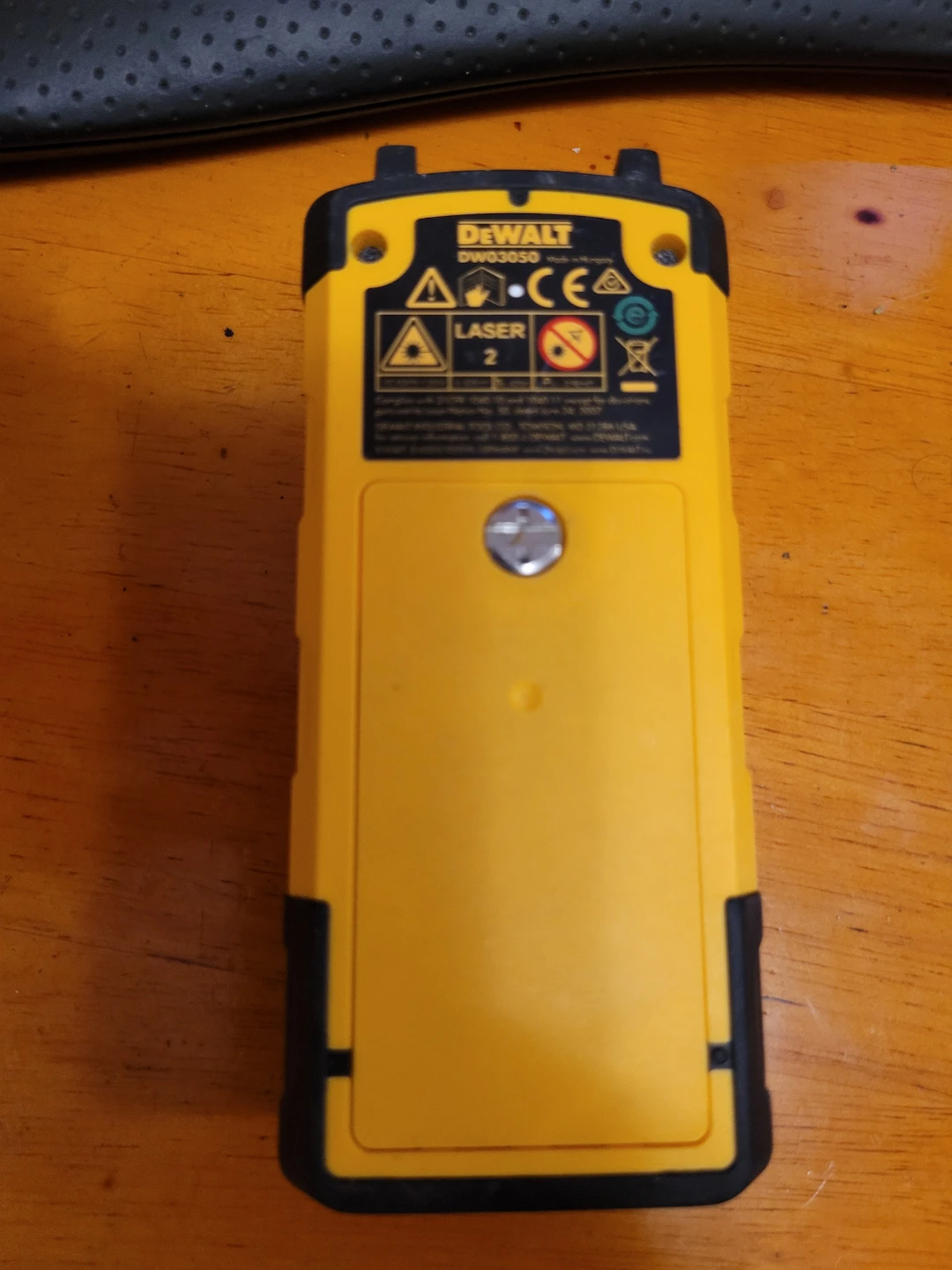 DeWalt DW03050 Laser Distance Measure - photo 2