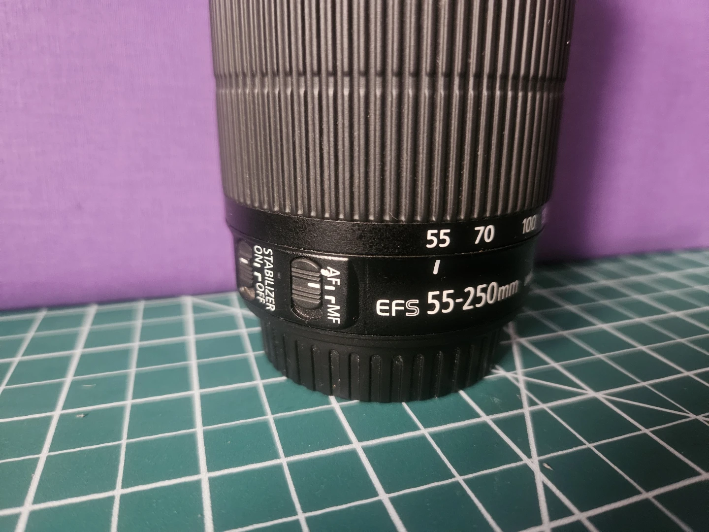 Canon EF-S 55-250mm IS Lens, - photo 3