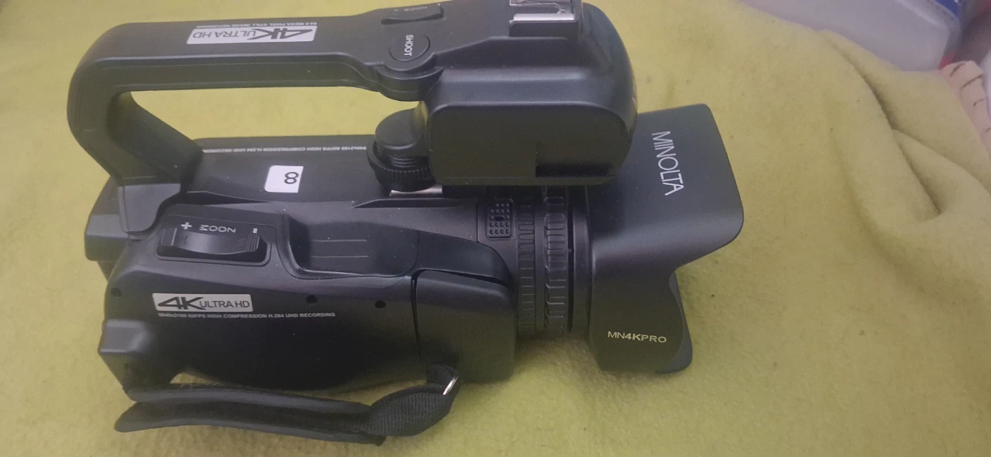 Minolta MN4KPRO Camcorder with Accessories - photo 2