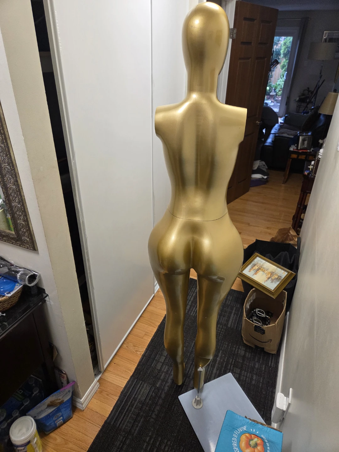 Gold Female Mannequin - photo 5