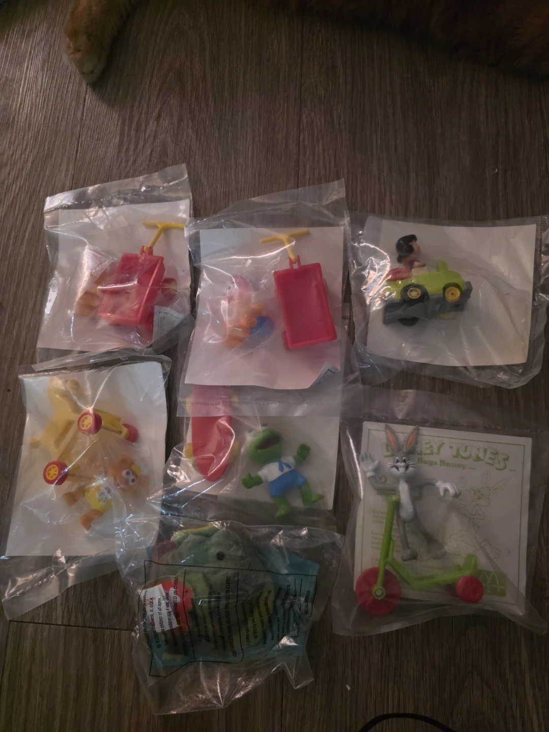 Looney Tunes and other collectible toys - photo 2