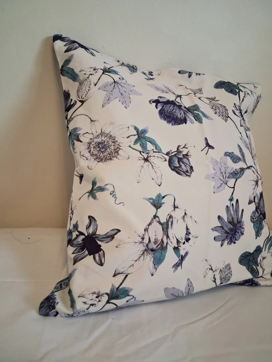 New Decorative Throw Pillow Cover Floral Pattern - photo 2