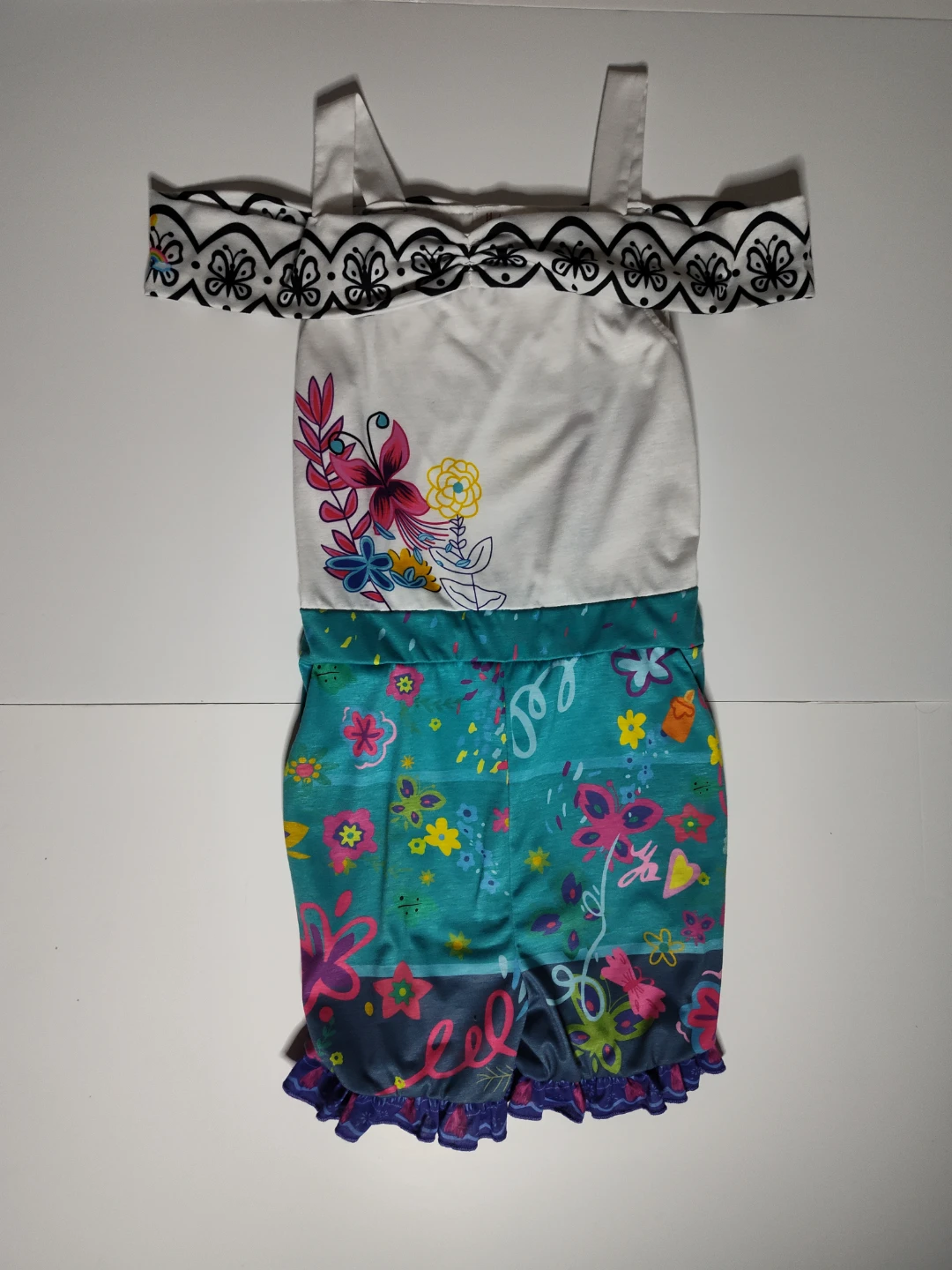 Mirabel Disney Encanto outfit