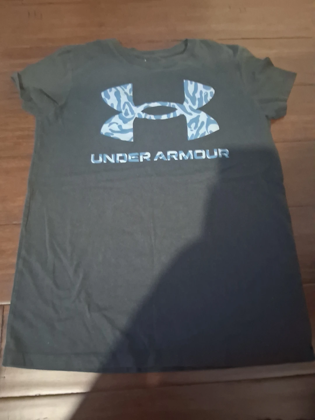 Under Armour Charcoal Graphic T-Shirt Small