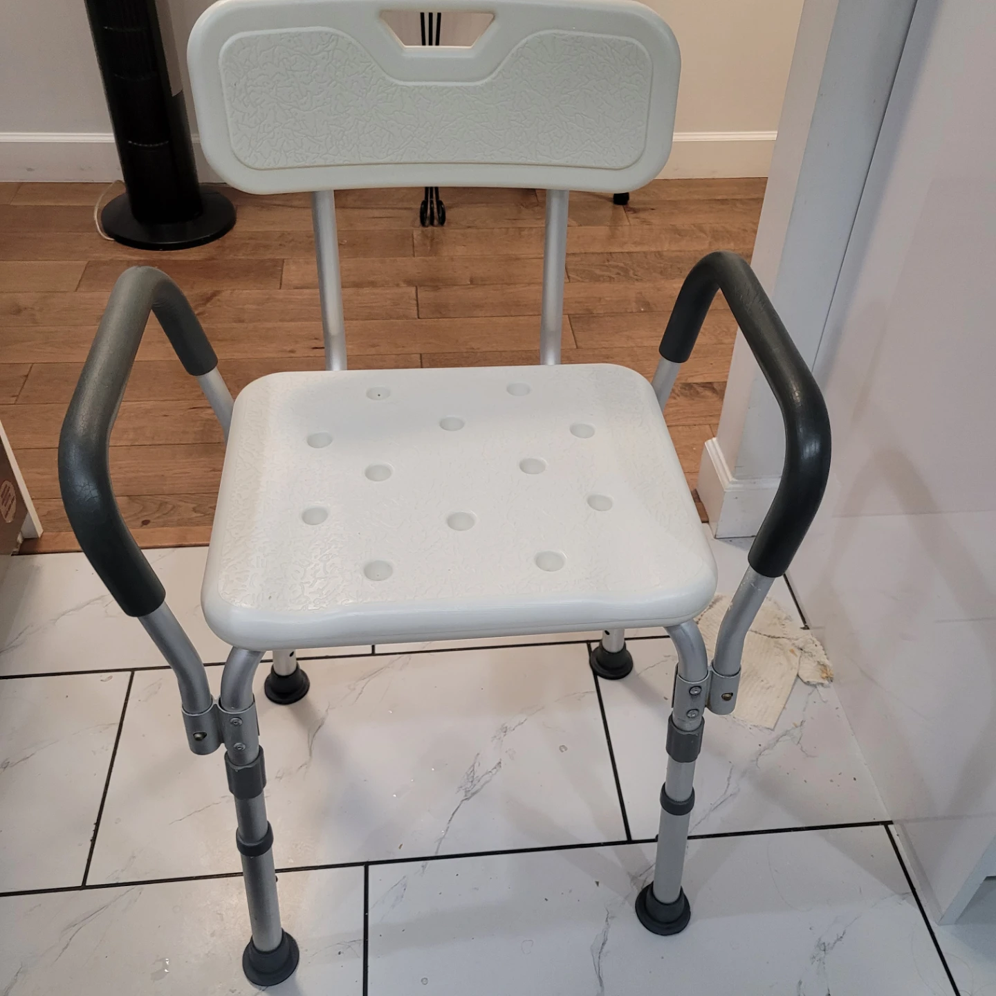 QULITY Shower Chair with Back AND ARMSand Arms