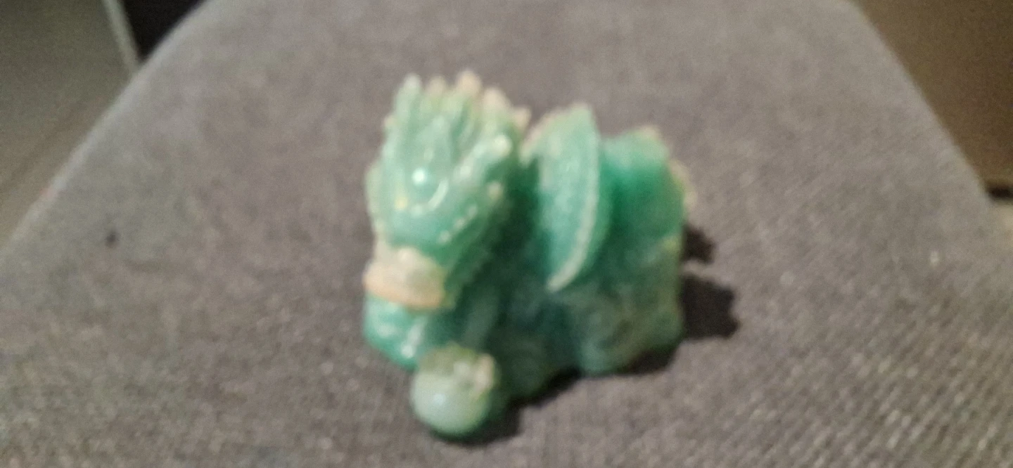 Green Jade Dragon Figurine - photo 3