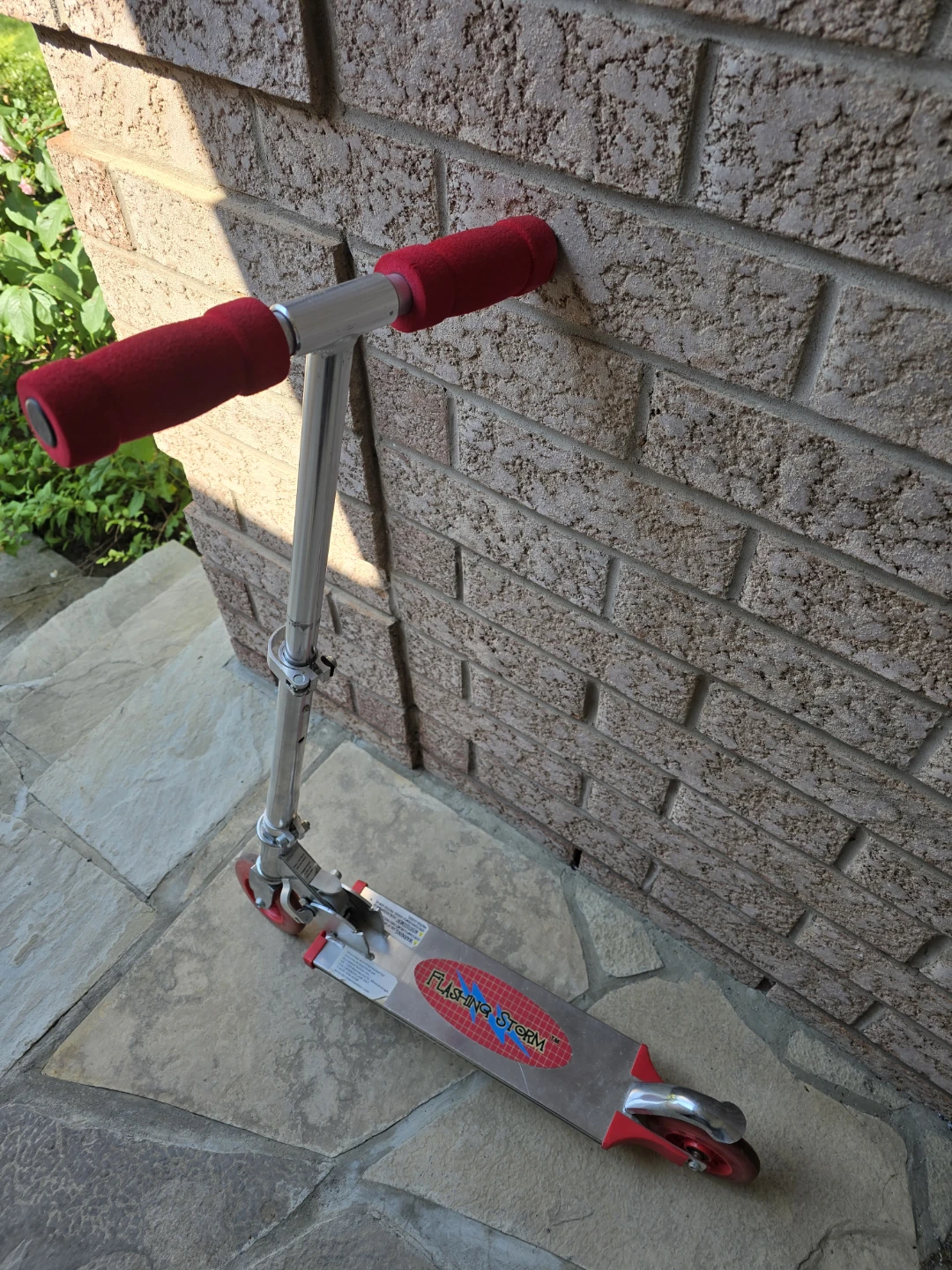 Flashing Storm Kids Scooter - photo 2