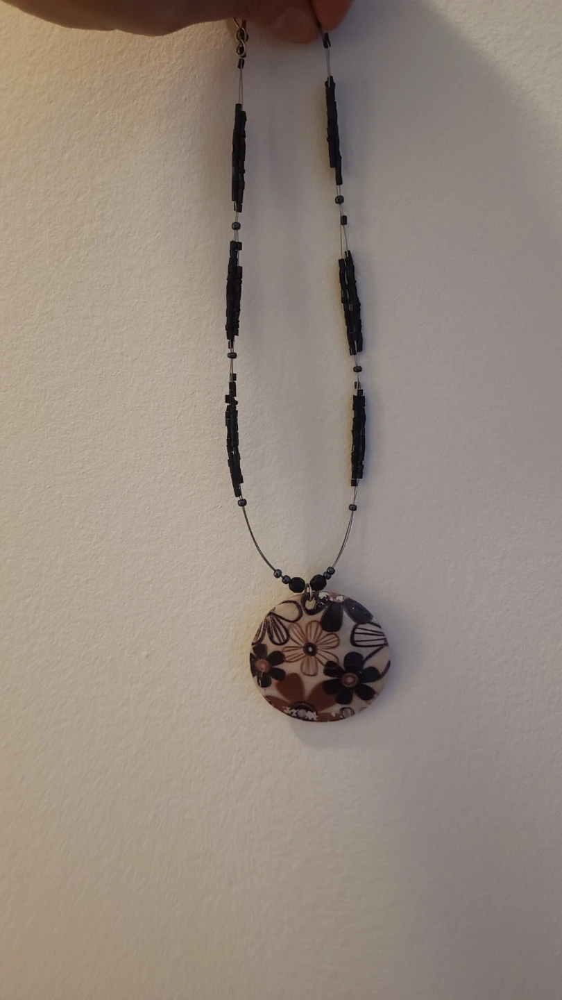 Beaded Necklace with Round Pendant