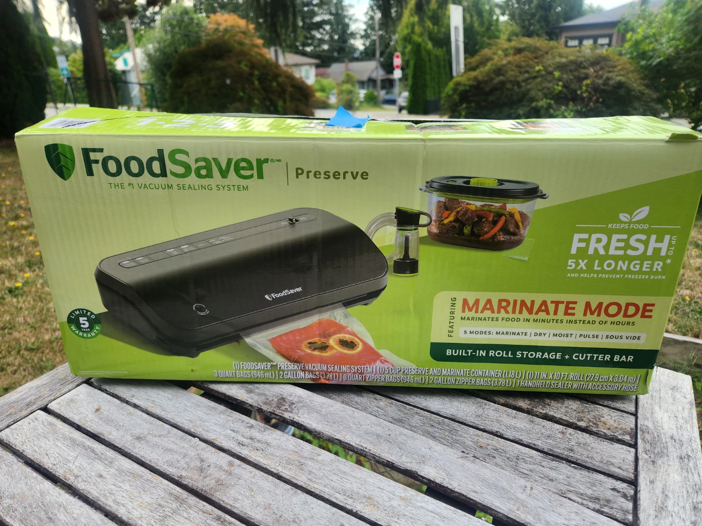 Food saver vaccum sealer