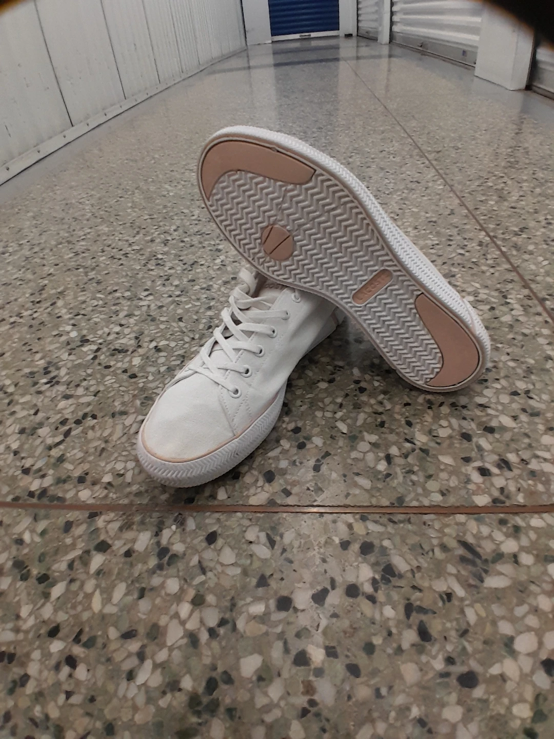 White Lacoste Canvas Sneakers Women's Size 8 - photo 4