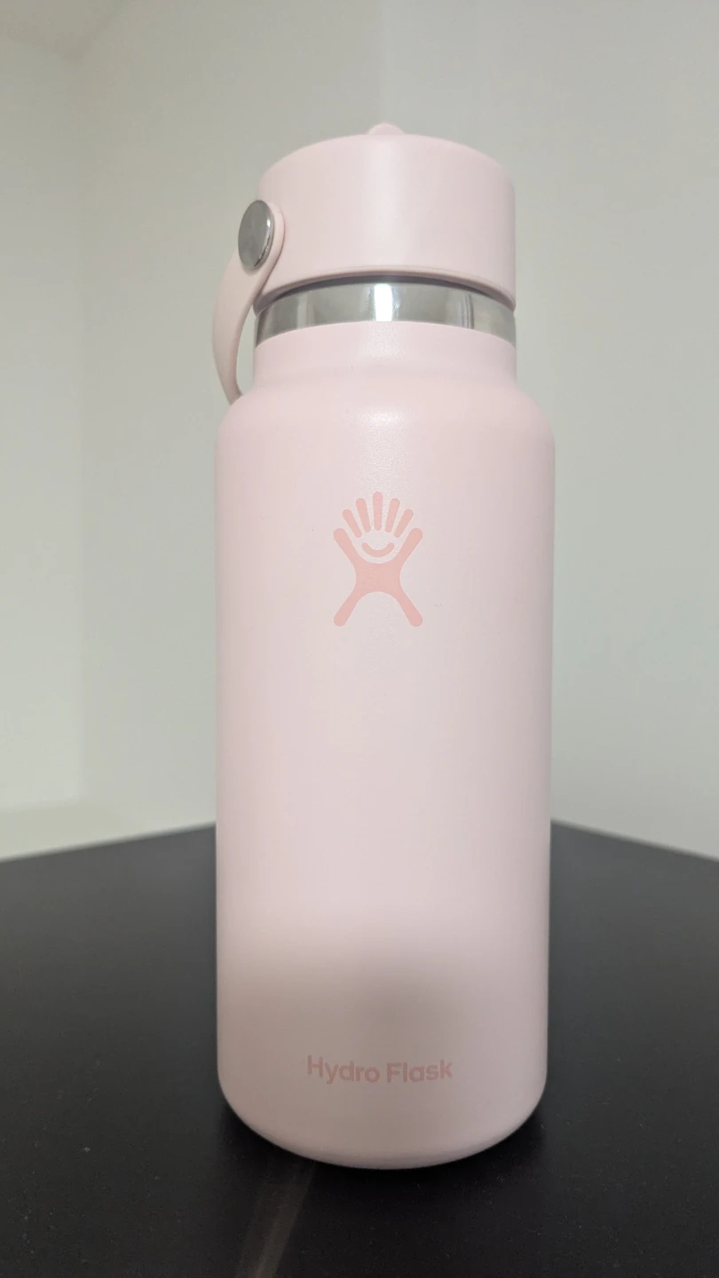 ALMOST NEW Hydro flask 32oz