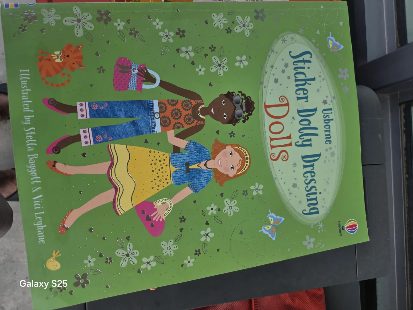 Usborne Sticker Dolly Dressing Dolls Book - photo 5