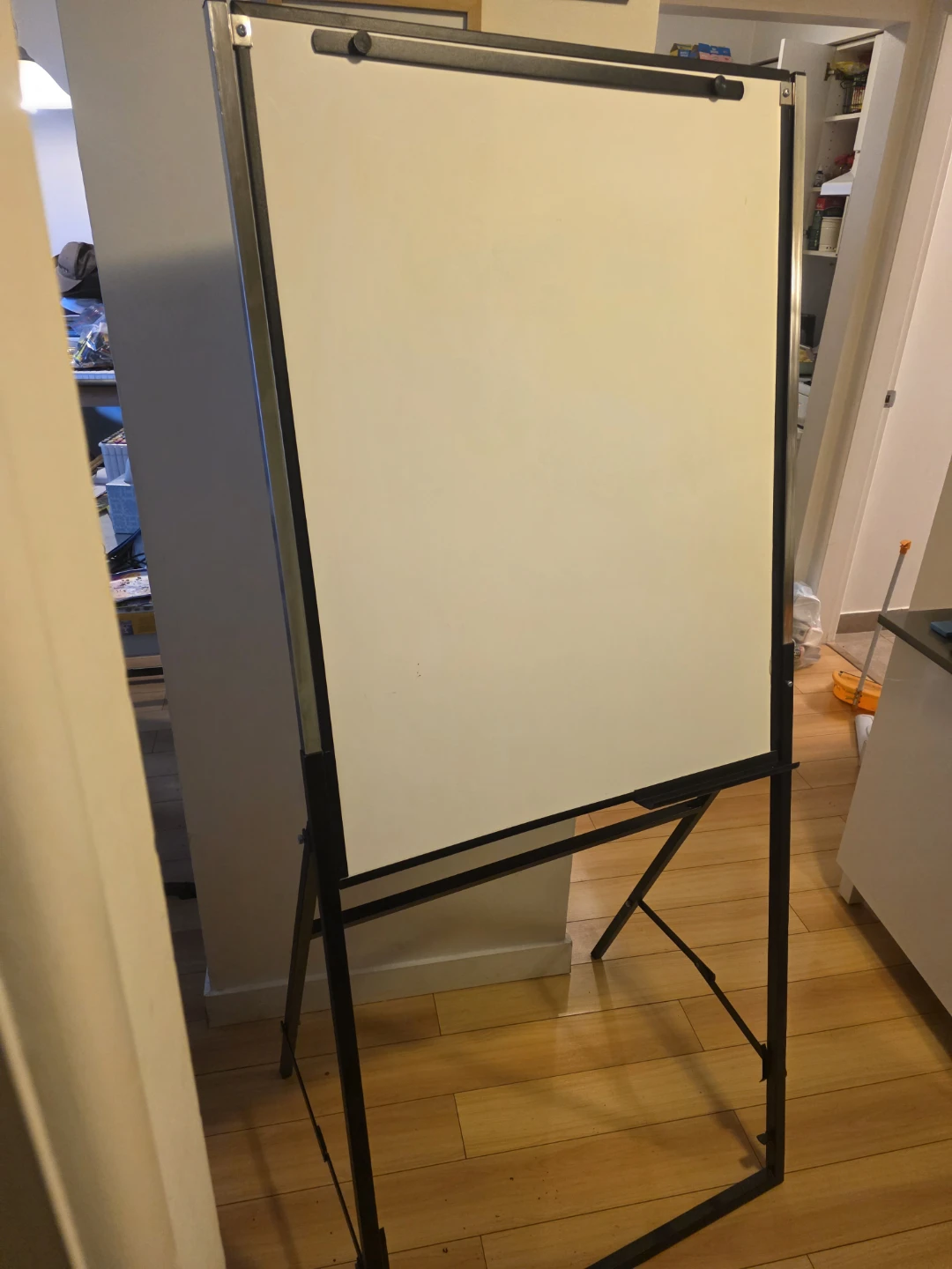 Quartet Futura Dry-Erase Easel, White 26" x 35" - photo 4