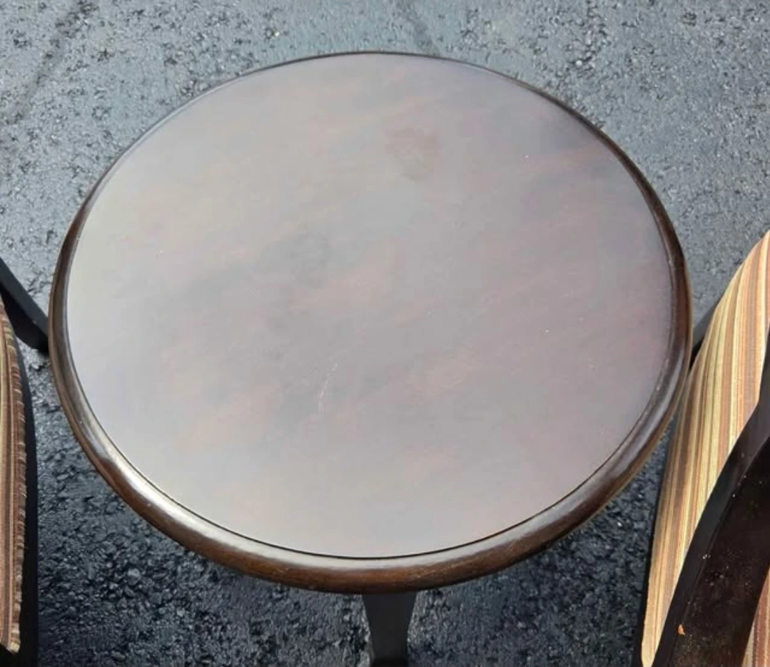 Pair of Upholstered Armchairs with Round Side Table - photo 3
