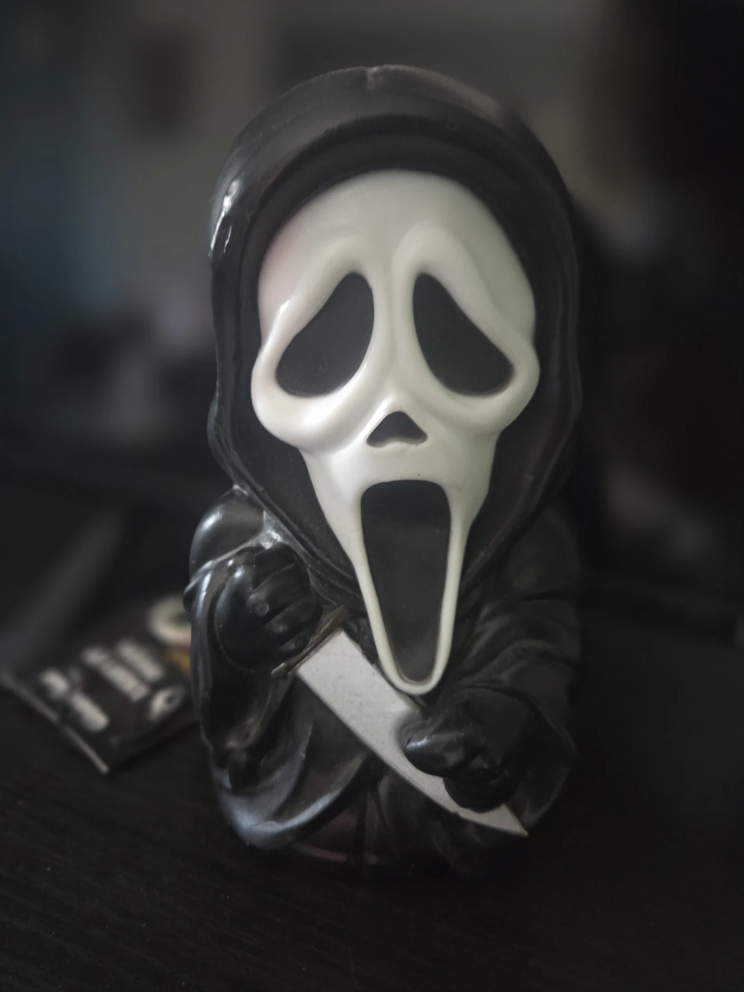 Light up Scream Ghostface Figure