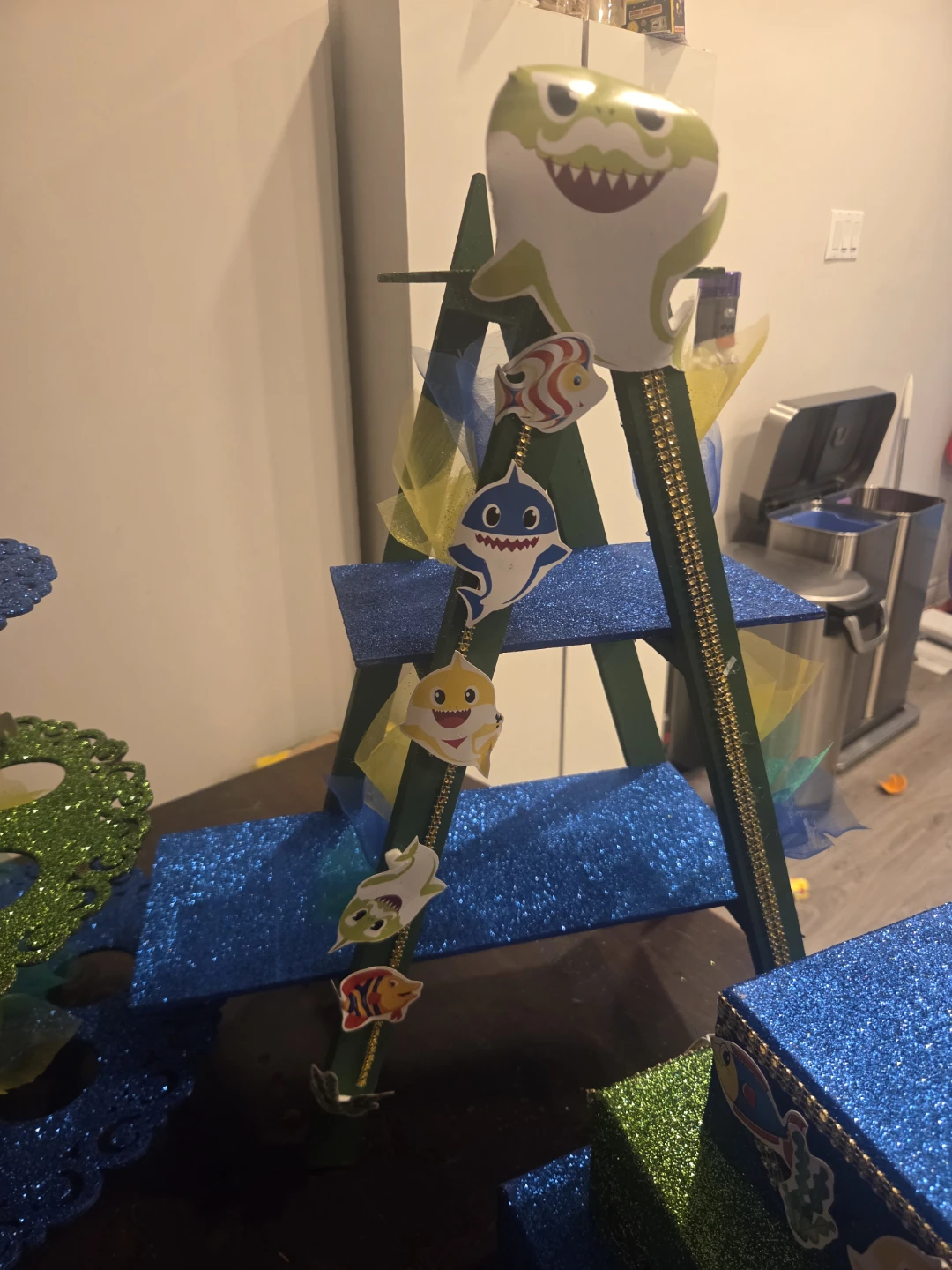 Baby Shark Birthday Party Decorations - photo 5