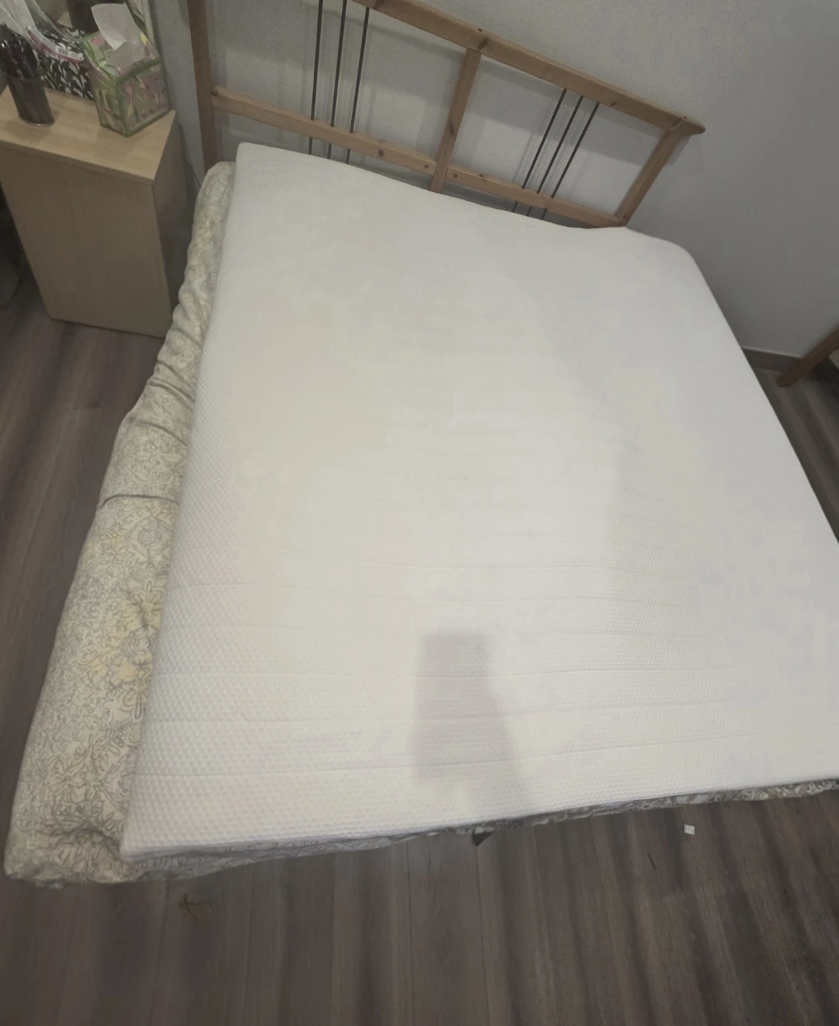 Ikea NISSEHOLM Queen Mattress Topper - White - photo 3