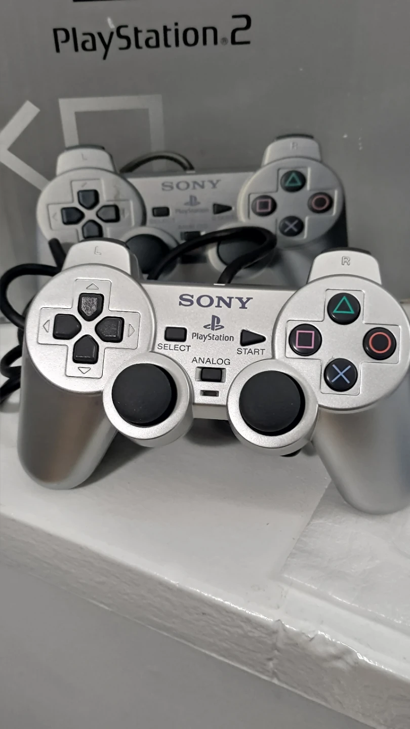 PlayStation 2 Slim Silver Console Bundle - photo 3