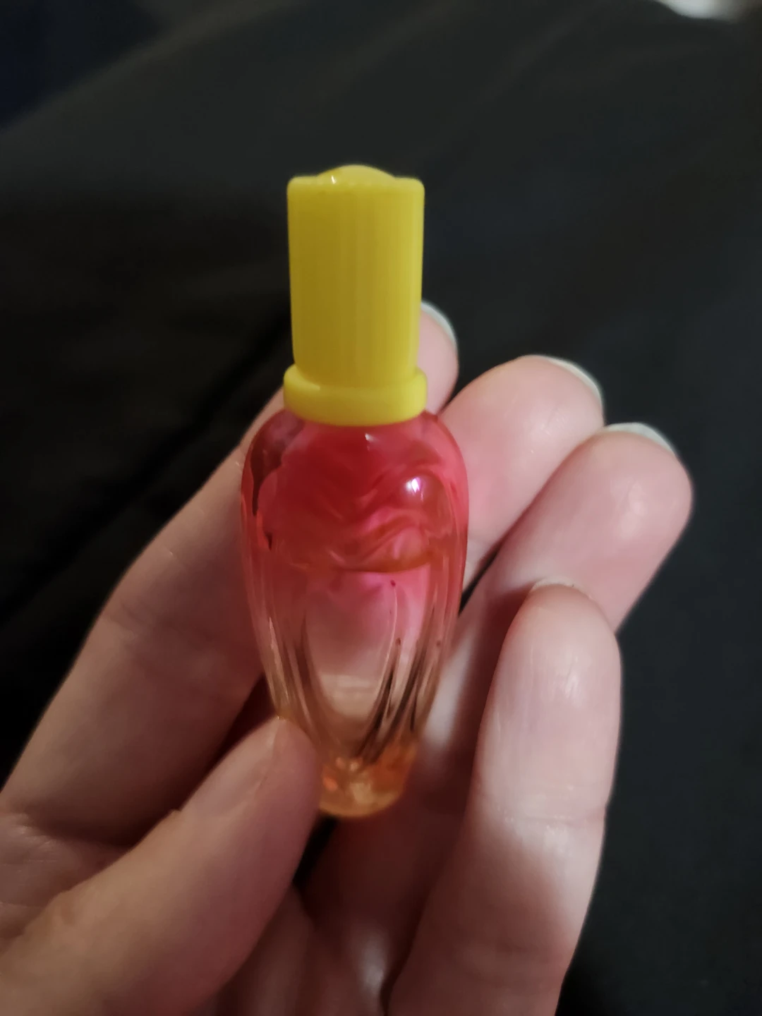 $20 all mini escada perfume 4ml - photo 5