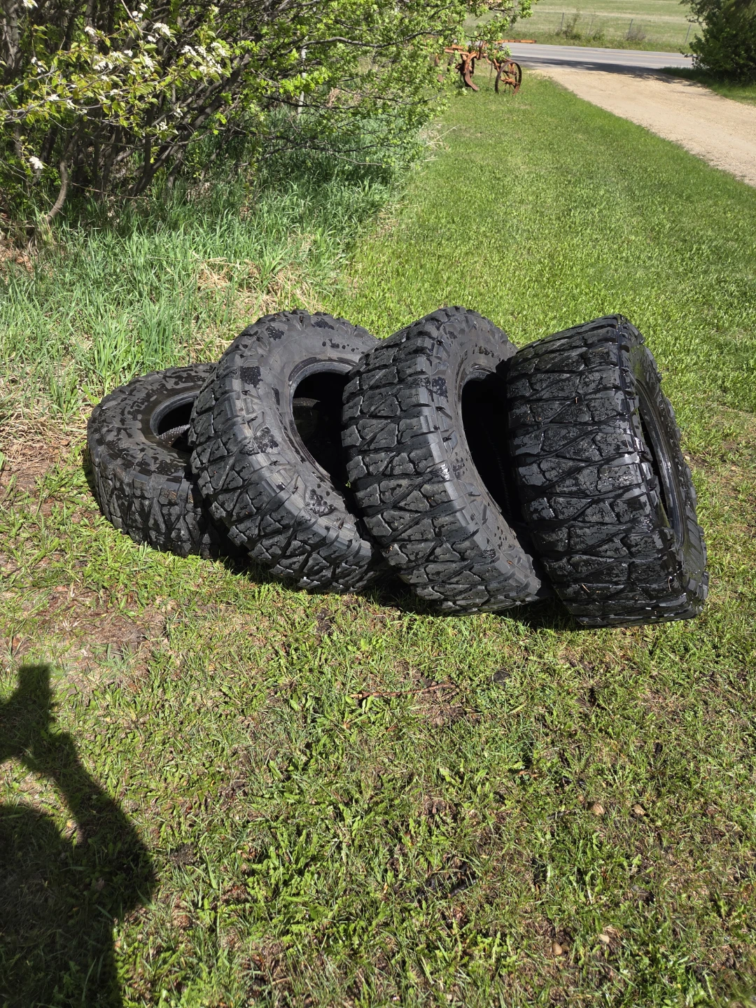 EXTREME 35X12.50R17LT 10-PR Tires (Set of 4)