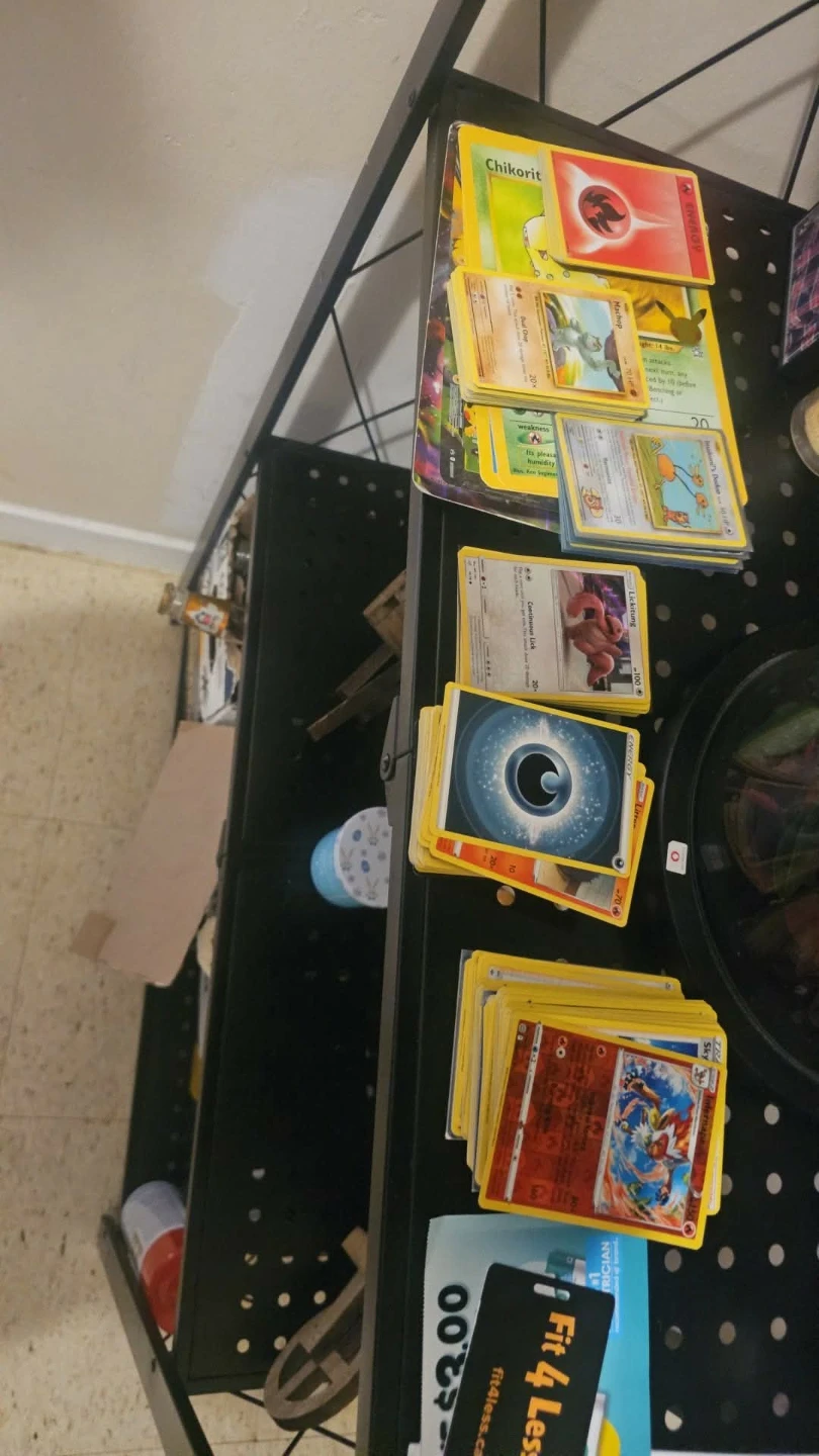 Pokemon Trading Cards - photo 3