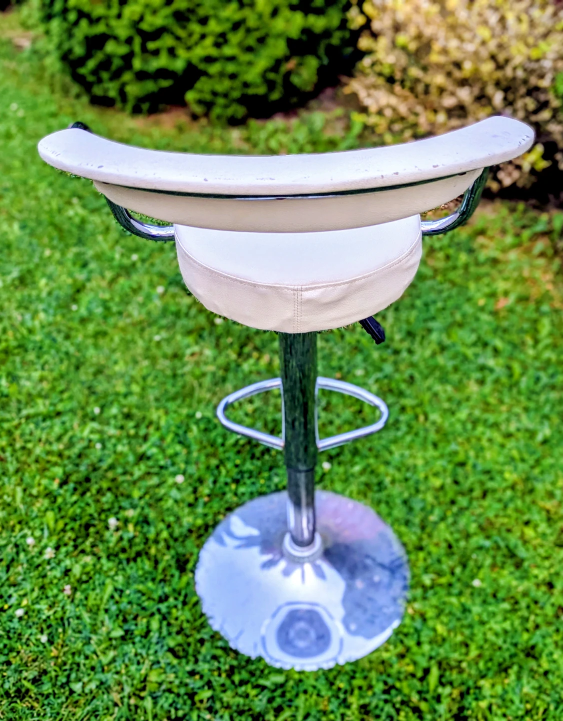 Cream Bar Stools with Chrome Base (Set of 4) - photo 2