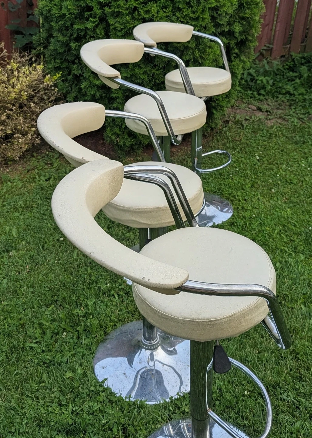 Cream Bar Stools with Chrome Base (Set of 4) - photo 5