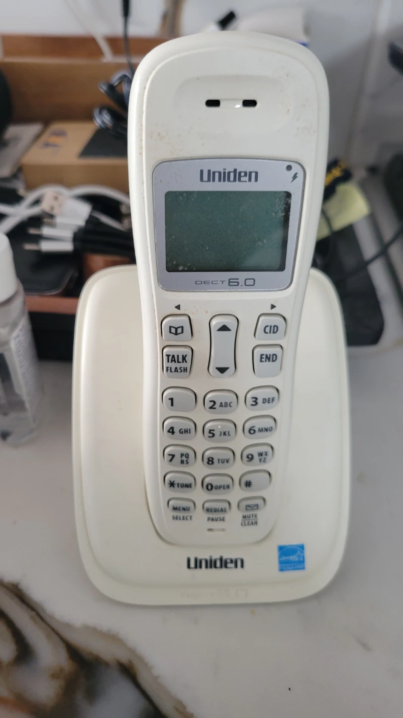 Uniden DECT 6.0 Cordless Phone - photo 2