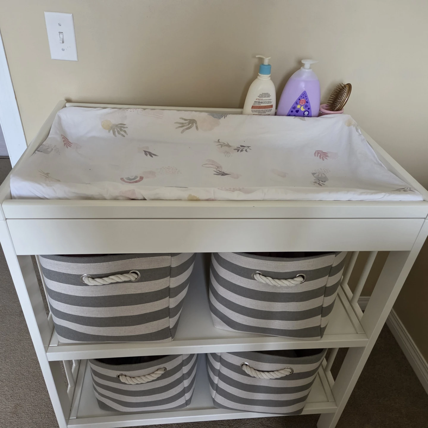 Changing table - photo 2