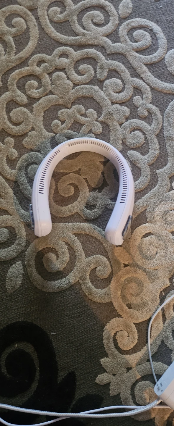 Arctic Air Wearable Neck Fan