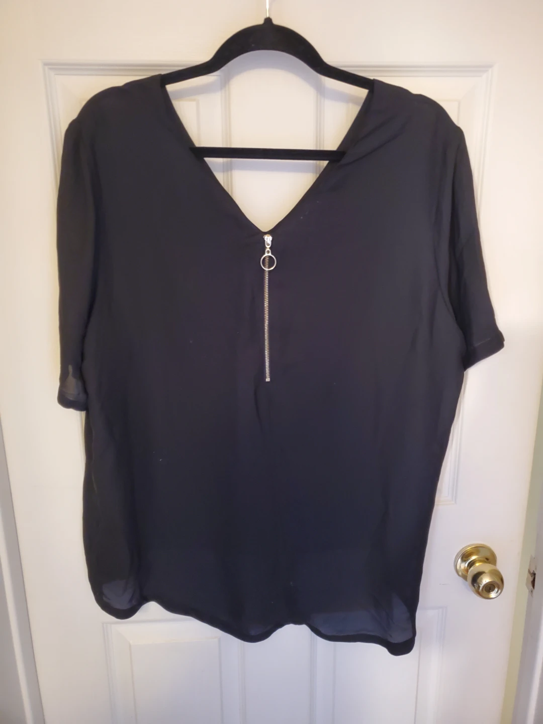 Plus Size Zip Back Sheer Top...New - photo 2