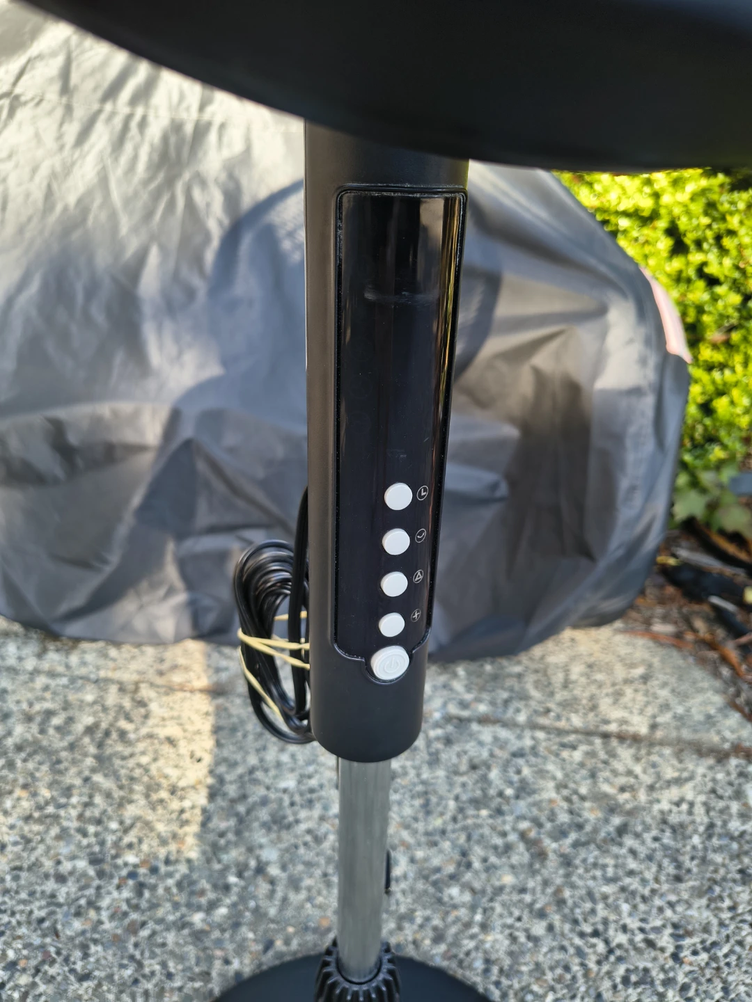 16 in Clean 5 Blade Premium Pedestal Fan - photo 3