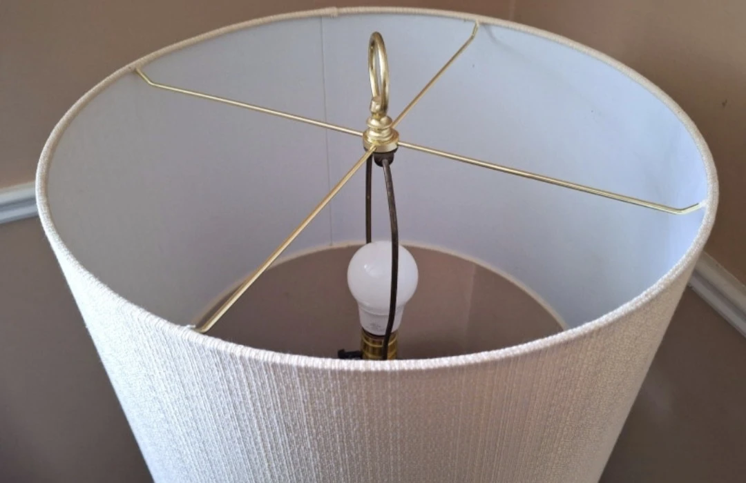 Cream Textured Lamp Shade - photo 2