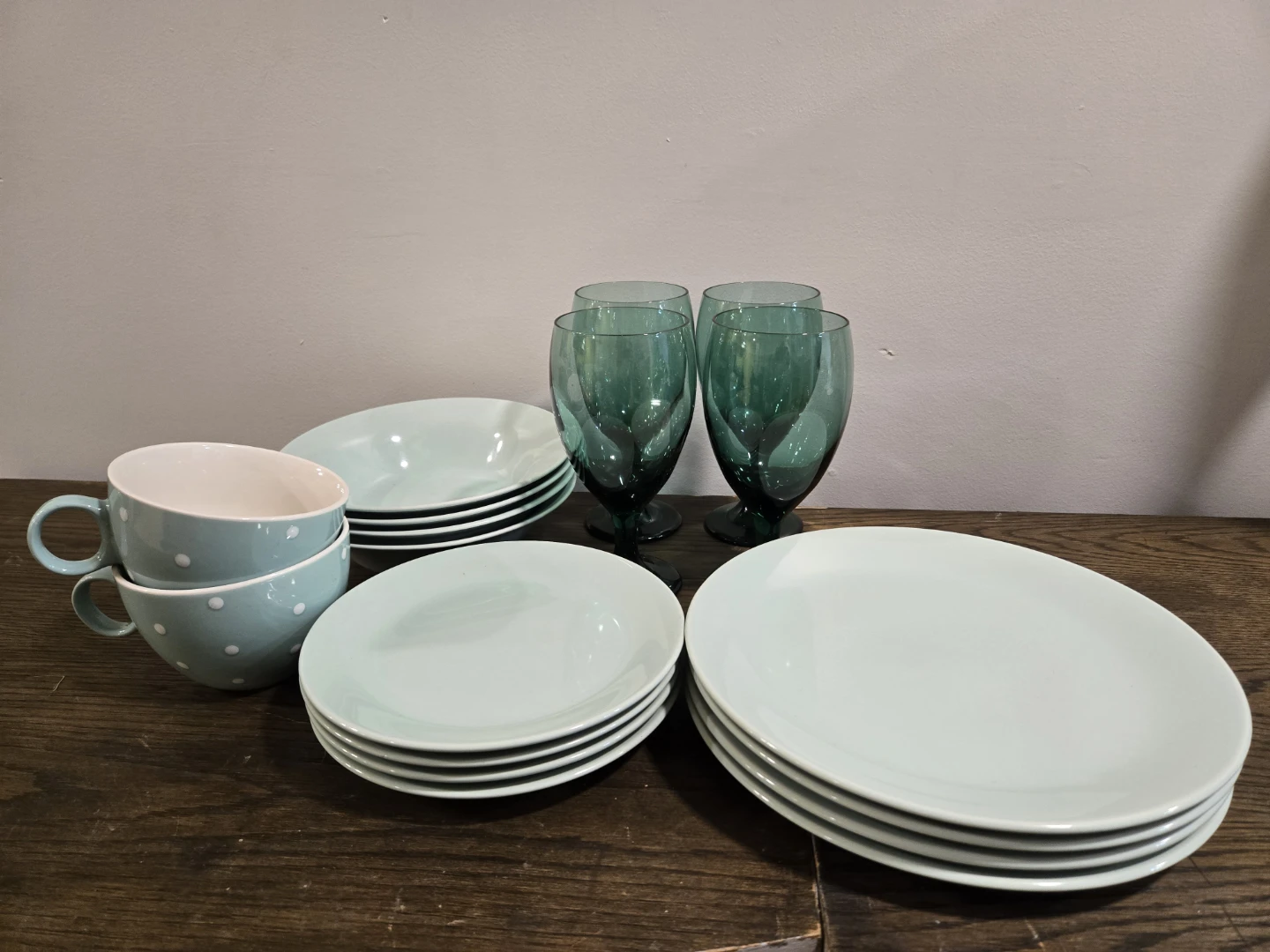 Instagram ready Dinnerware Set with 4  Glasses - photo 2