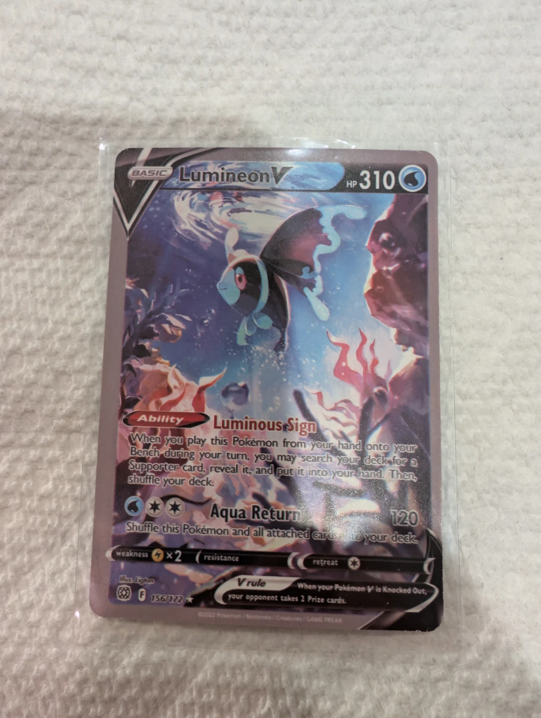 Lumineon V Alternate Full Art Brilliant Stars Trading Card