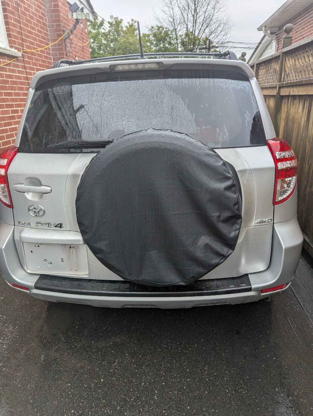 2009 Toyota RAV4 4 cylinder - photo 2