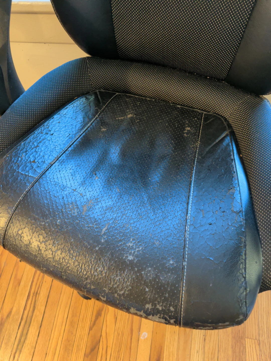 Black Office Chair - photo 2