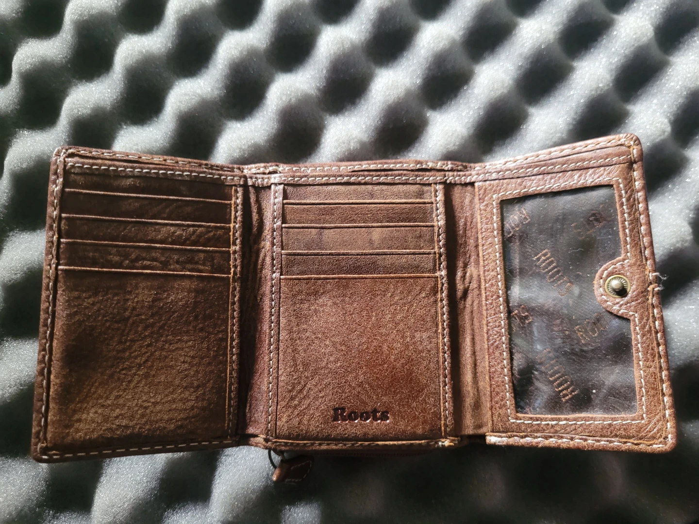 Roots Genuine Leather Wallet - photo 3