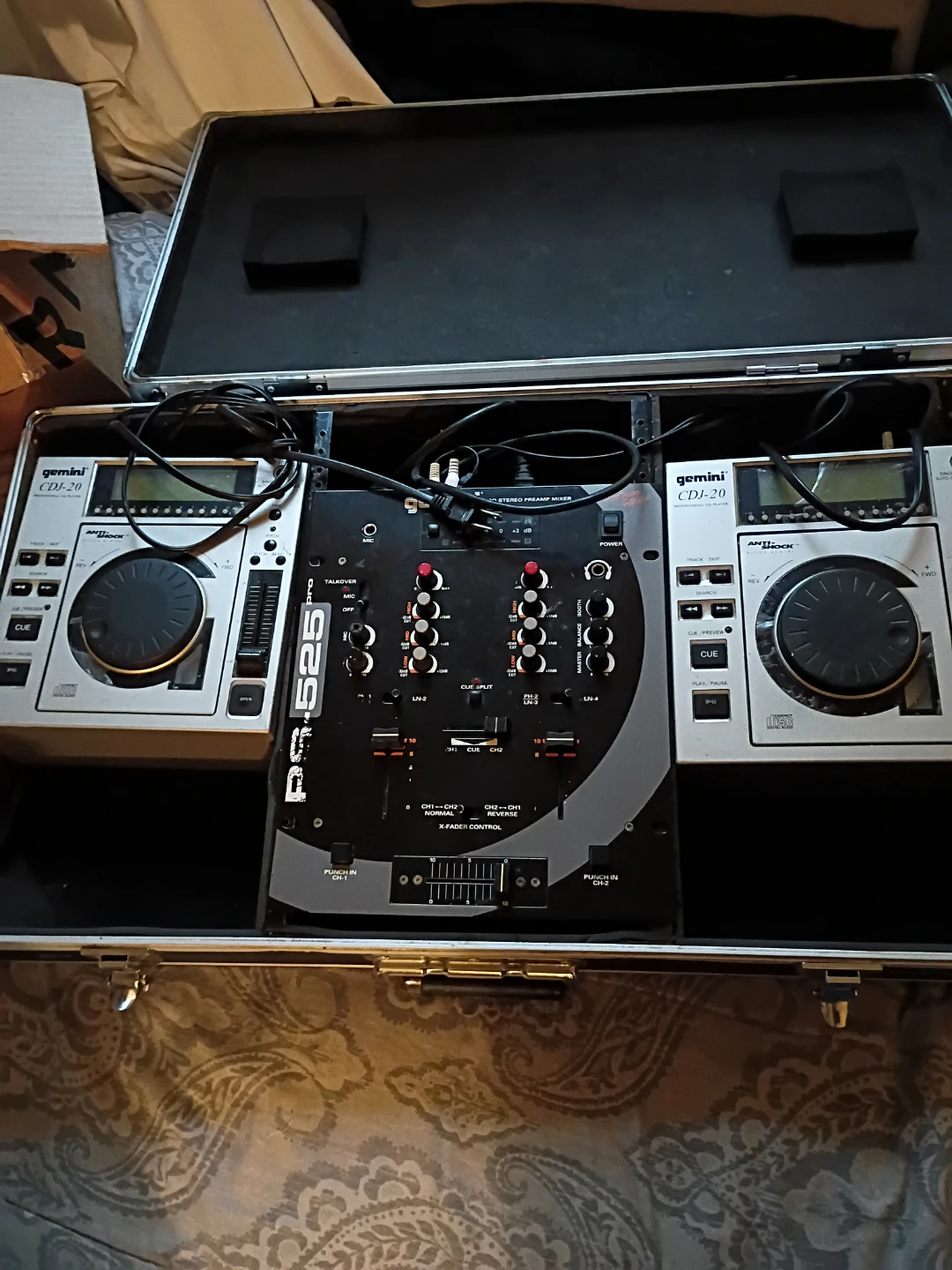 Dj equipment set Gemini cdj 20 PDX 525 mixer with case