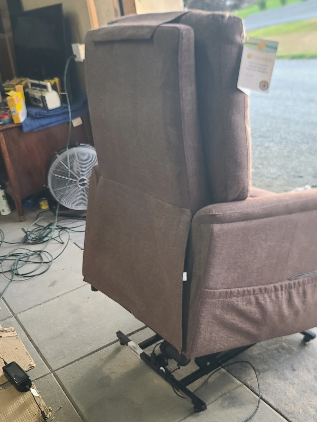 Golden Power Lift Recliner – Like New - photo 5