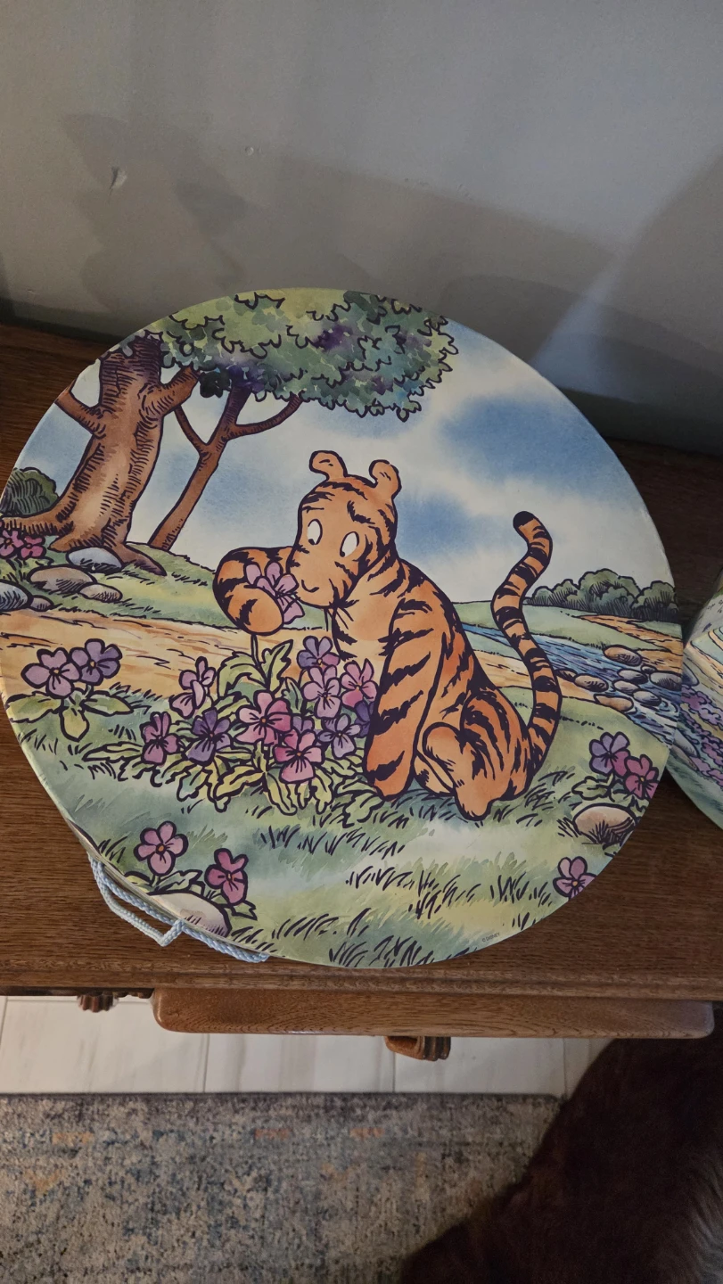 Two Winnie the Pooh & Friends Round Storage Boxes - photo 2