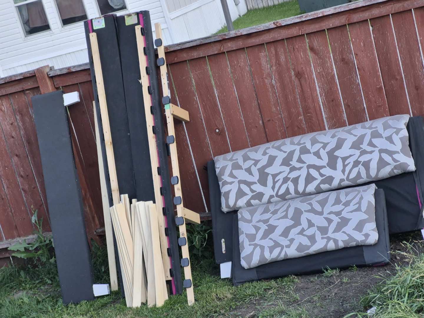 Double bed frame