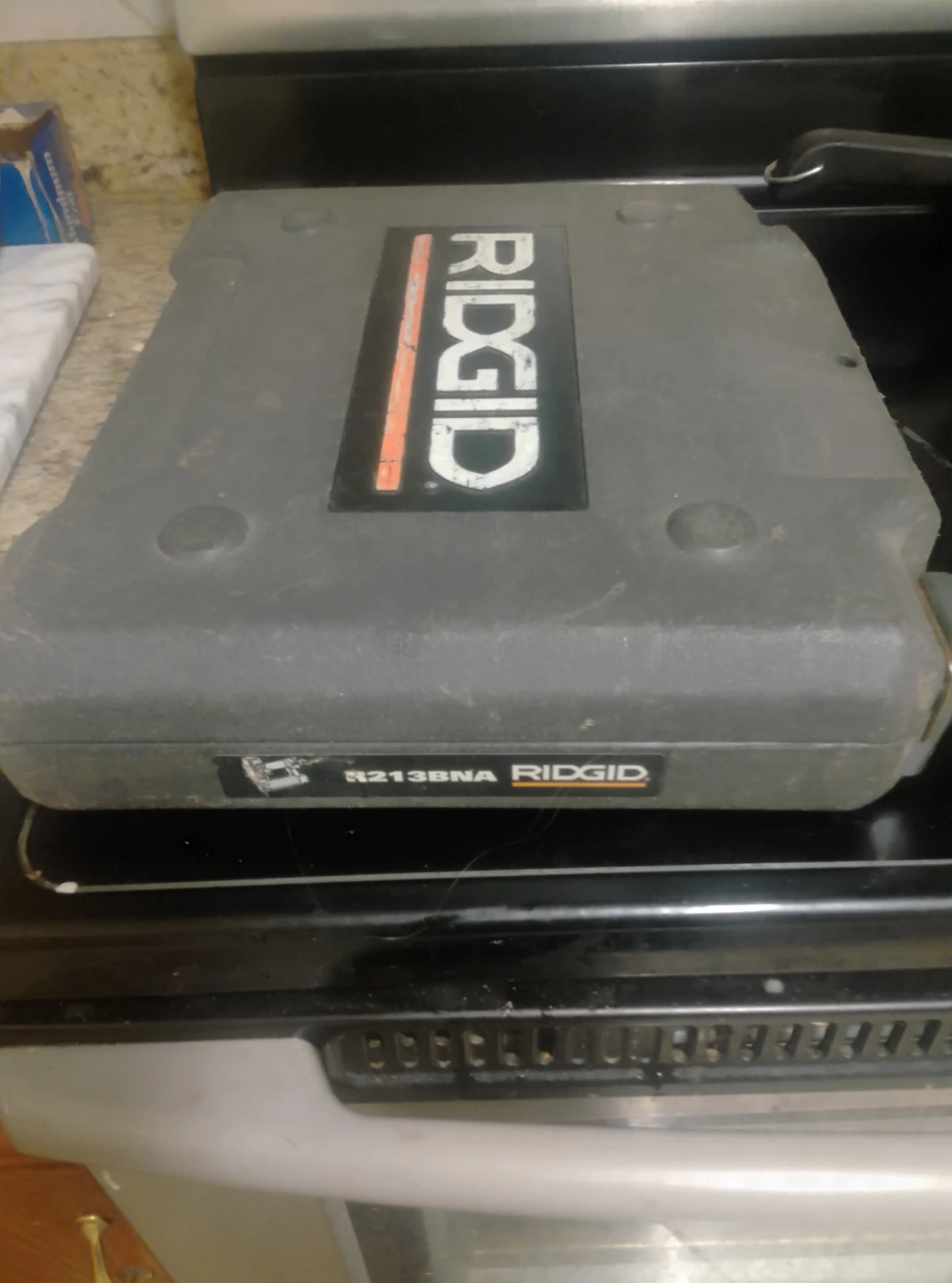 RIDGID R213BNA Brad Nailer with Case - photo 3