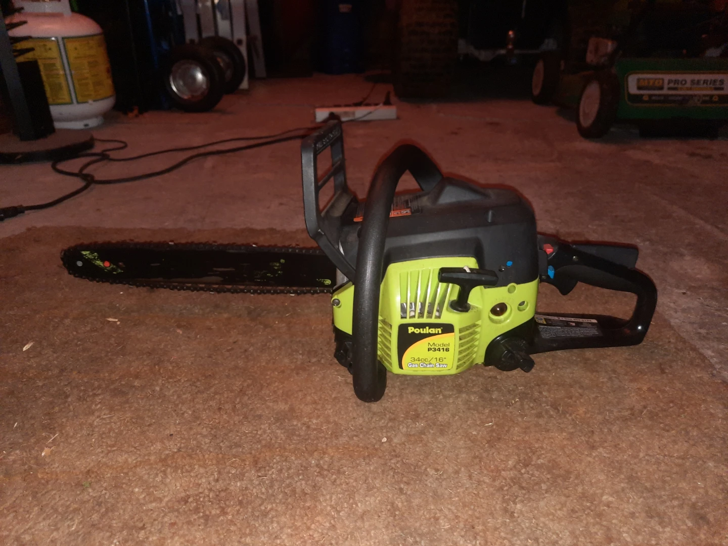Poulan chainsaw - photo 2