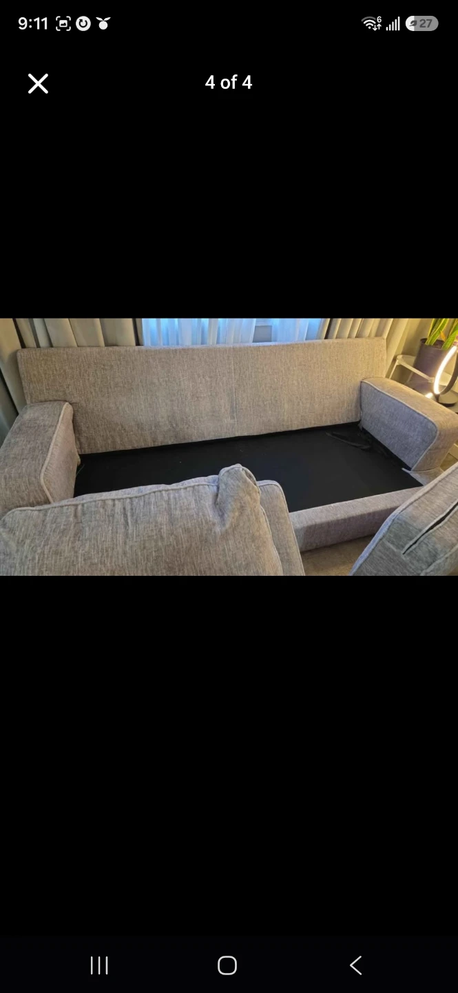 Plush Grey 3-Seater Sofa – Excellent Condition! - photo 4