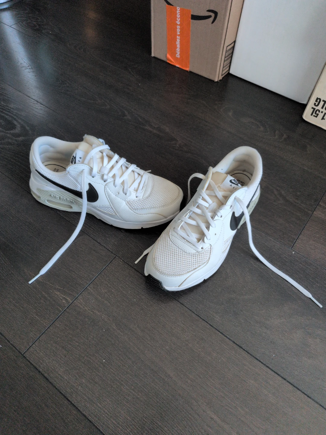 Size 9 Nike Air Max Running Shoes