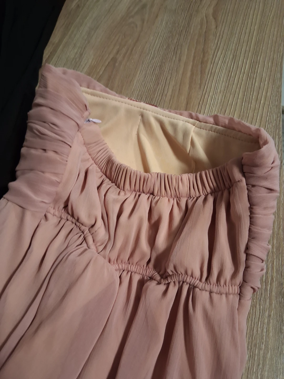 2 strapless gowns - photo 4