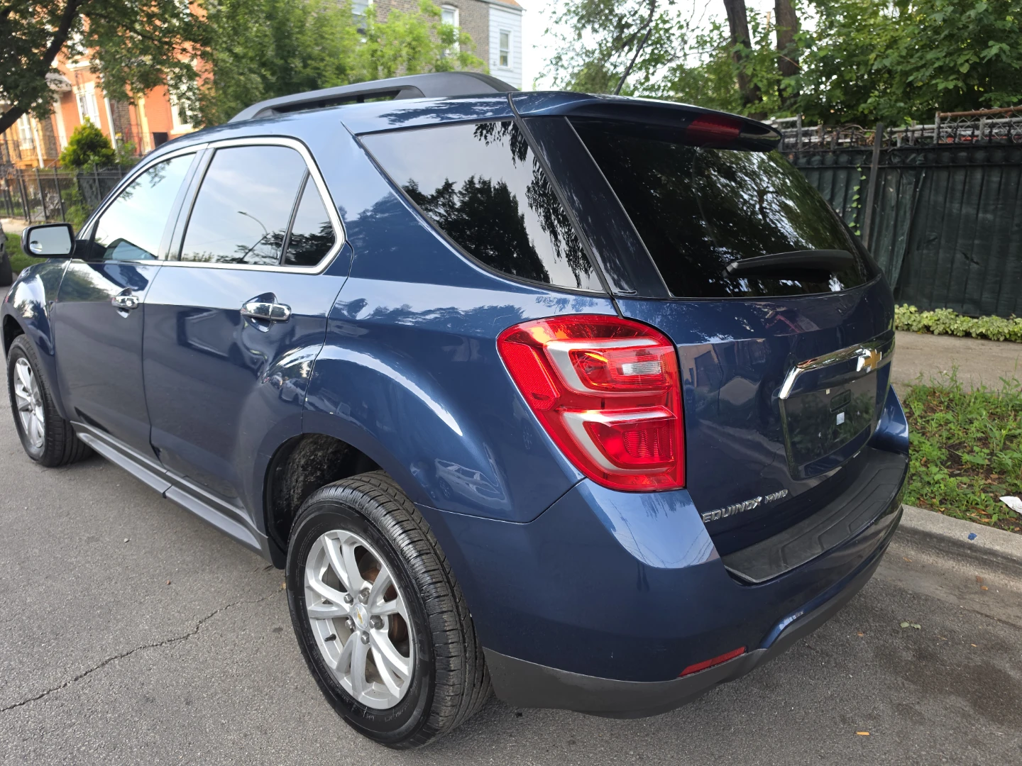 2017  Chevrolet Equinox Awd - photo 5
